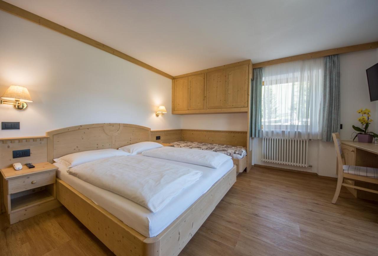 Hotel Garni Miriam à La Villa  Extérieur photo
